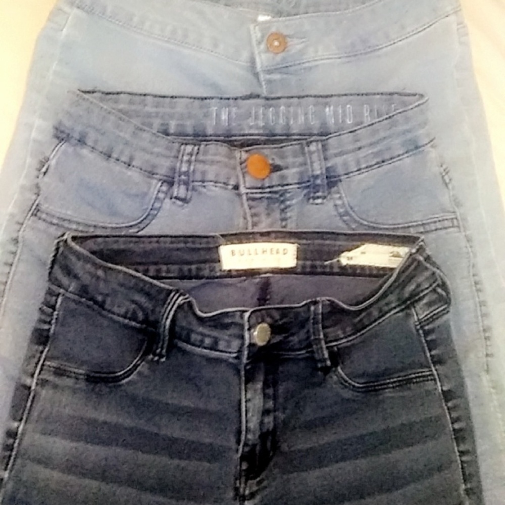 3 pairs of jeans bundle